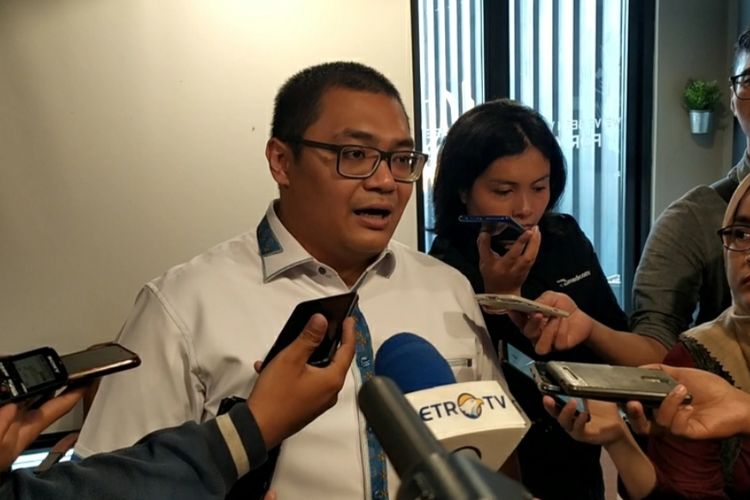 Direktur Eksekutif Median, Rico Marbun, saat pemaparan hasil rilis survei soal potensi elektabilitas tokoh untuk Pilpres 2024 di bilangan Cikini, Jakarta Pusat, Senin (24/2/2020).