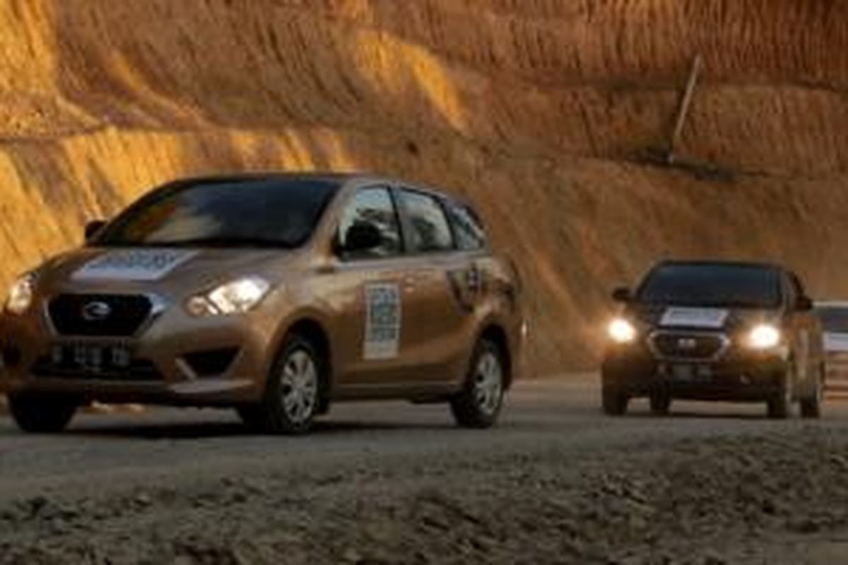 Datsun Risers Expedition selalu menyelipkan agenda CSR di bidang pendidikan.