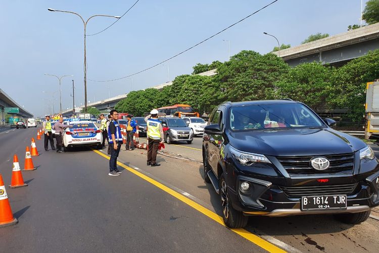 Sistem contraflow mulai diterapkan di Cikampek