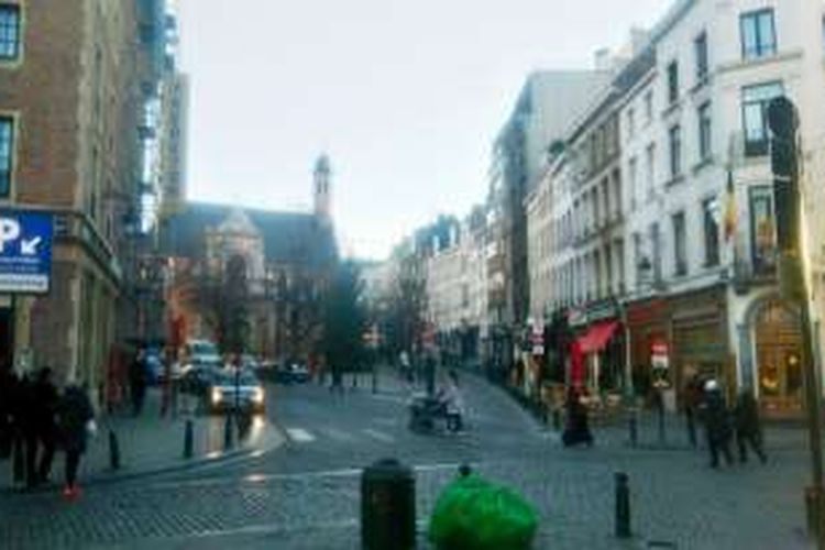 Grote Markt daerah pusat wisata dan belanja di Brussels, Belgia.