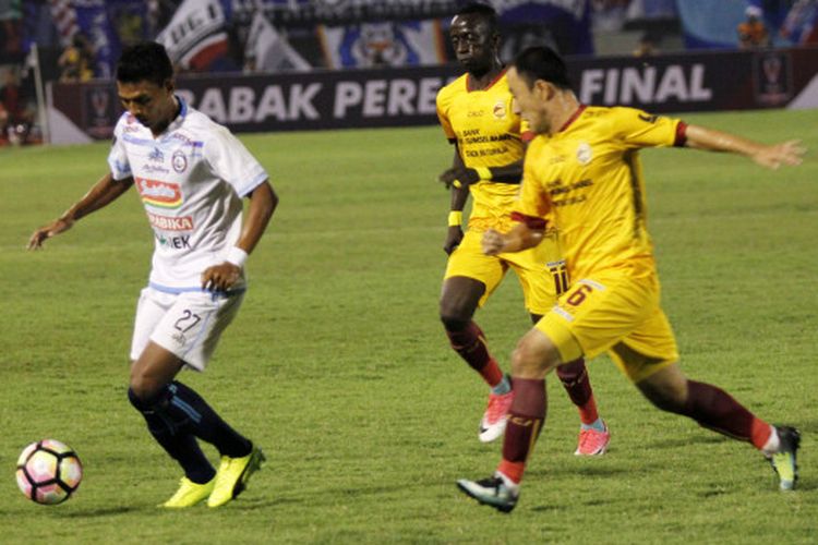 Sriwijaya FC menang atas Arema FC pada perempat final Piala Presiden 2018 di Stadion Manahan, Solo, Minggu (4/2/2018).