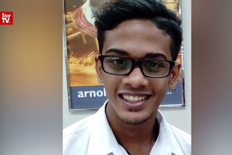 T. Nhaveen (18), seorang remaja pria di George Town, Penang, Malaysia dipukuli oleh lima kawannya hingga tewas.
