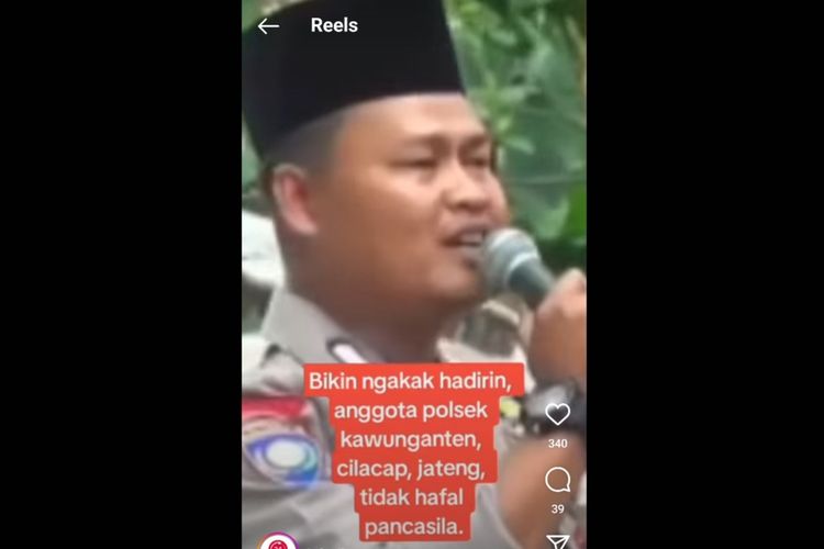 Tangkapan layar video polisi membacak Pancasila di Cilacap, Jawa Tengah.