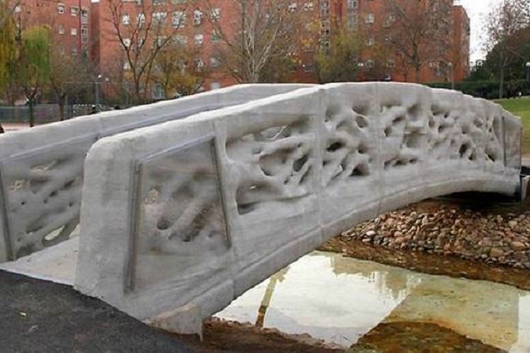 Selasa(17/10/2017), Belanda resmi punya jembatan berteknologi 3D pertama di dunia. Jembatan ini ada di tenggara kota Gemert. 