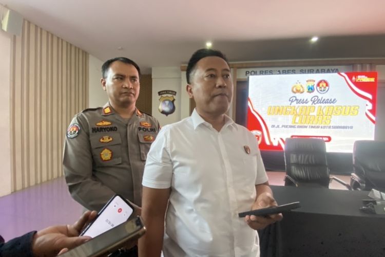 Kasat Reskrim Polrestabes Surabaya, AKBP Aris Purwanto, Selasa (17/9/2024):