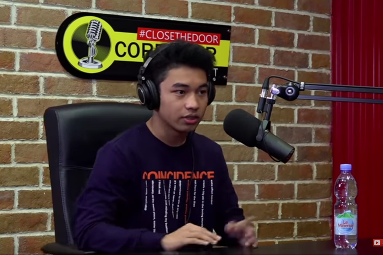 YouTuber Fiki Naki di podcast Close The Door buatan Deddy Corbuzier.