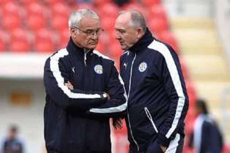 Steve Walsh (kanan) menjadi partner penting bagi Claudio Ranieri. Walsh menjadi asisten Ranieri, sekaligus sebagai pemandu bakat klub.