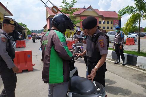 Pasca-bom Bunuh Diri di Polrestabes Medan, Seluruh Driver Ojol yang Masuk ke Mapolresta Samarinda Diperiksa