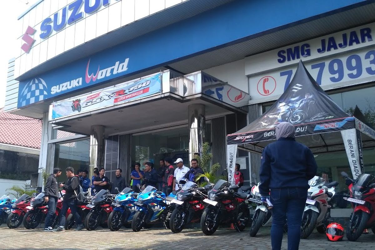 Ilustrasi diler motor Suzuki di Solo, Jawa Tengah.