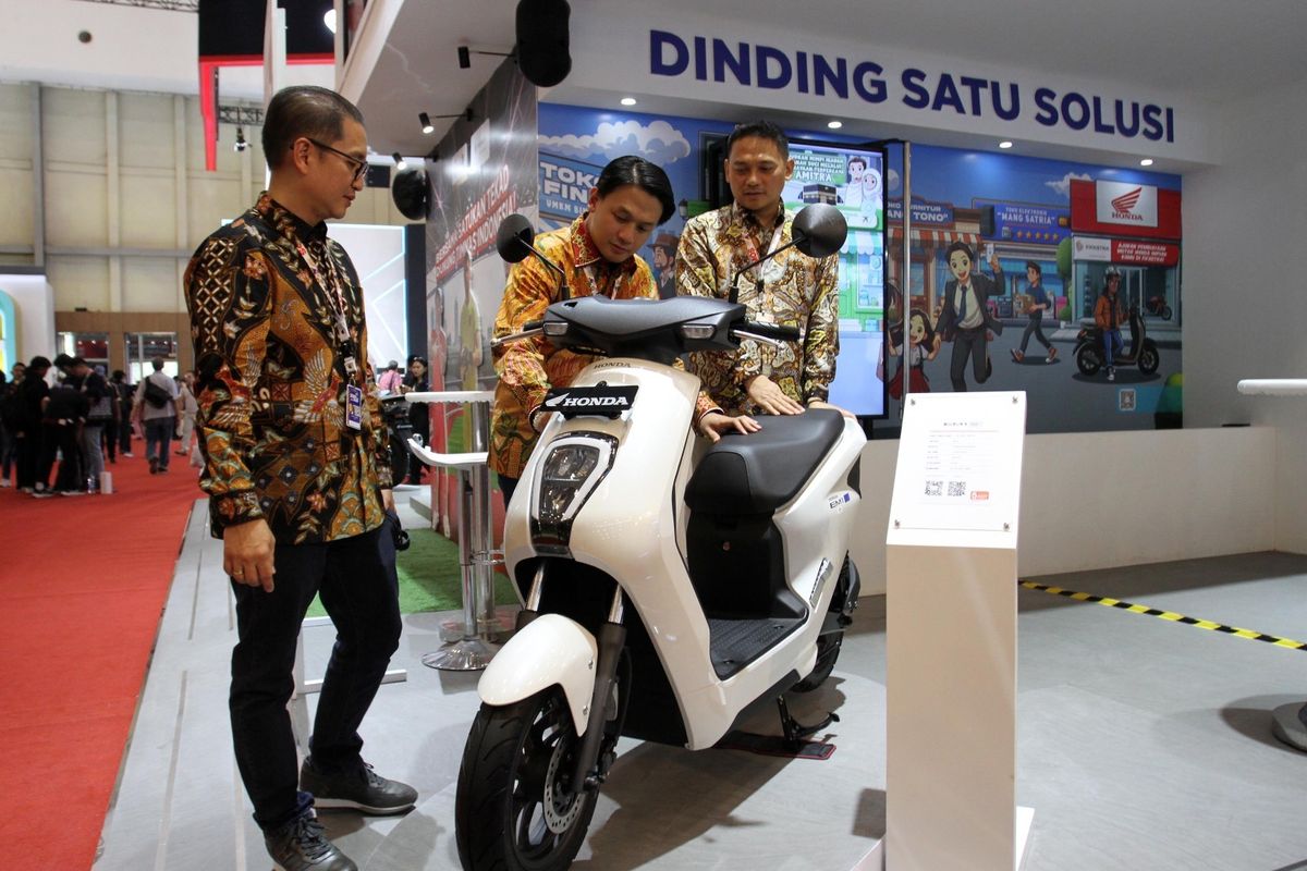 FIFGROUP berikan banyak promo untuk pembelian motor Honda di Indonesia Motorcycle Show (IMOS) 2024