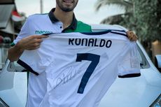 Atta Halilintar Beli Jersey Cristiano Ronaldo dari Martunis