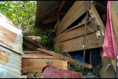 Hujan Deras, Rumah di Mamasa Tertimpa Tebing Longsor Setinggi 30 Meter