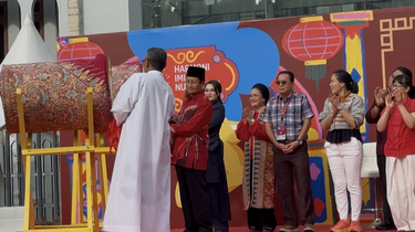 Menag Nasaruddin hingga Gubernur Sherly Pukul Bedug Buka Pawai Imlek Nusantara 2026