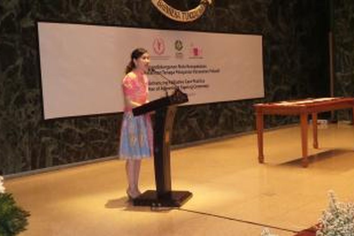 Ketua Yayasan Kanker Indonesia (YKI) DKI Jakarta Veronica Tan saat acara penandatanganan nota kesepakatan mengenai perawatan paliatif kanker antara YKI DKI Jakarta dan Singapore International Foundation, di Balai Kota DKI Jakarta, Selasa (20/1/2015)