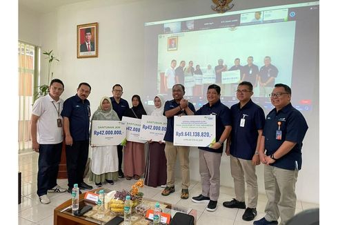 Kolaborasi dengan BPJS Ketenagakerjaan, Pos Indonesia Serahkan Santunan Senilai Rp 126 Juta