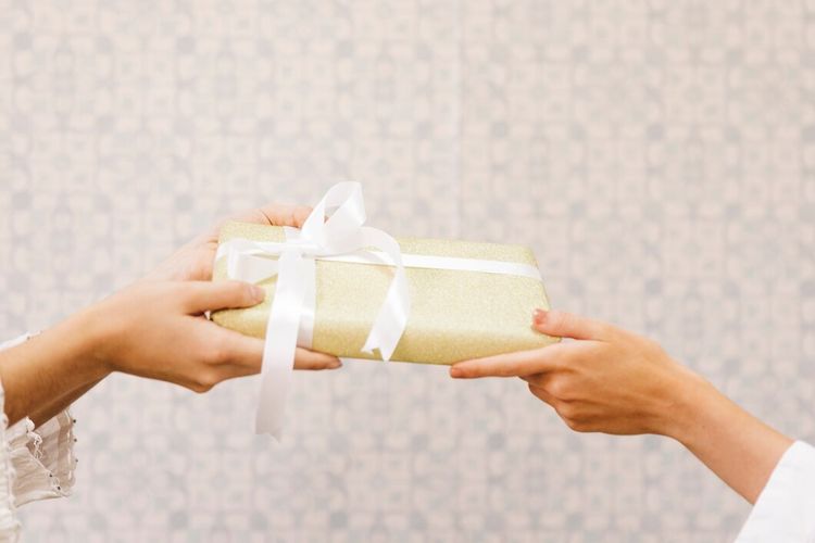 Sanksi bagi pejabat negara yang menerima gratifikasi.