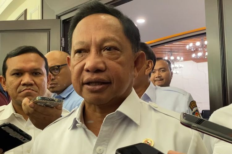 Mendagri Minta Purbaya Prioritaskan DBH bagi Daerah Sulit Bayar Gaji Pegawai
