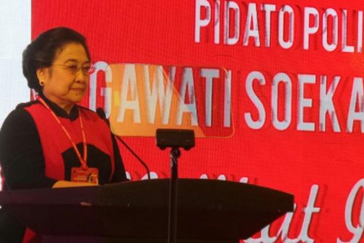 Ketua Umum DPP PDI Perjuangan Megawati Soekarnoputri membuka Kongres IV PDI-P di Sanur, Bali, Kamis (9/4/2015).