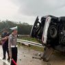 Mobil Fortuner Terguling di Tol Pekanbaru-Bangkinang, Kecepatan Tinggi saat Hujan Deras