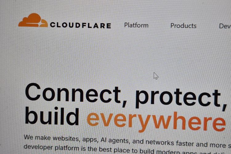 Cloudflare Buka Suara Soal Layanan Tumbang Malam Ini