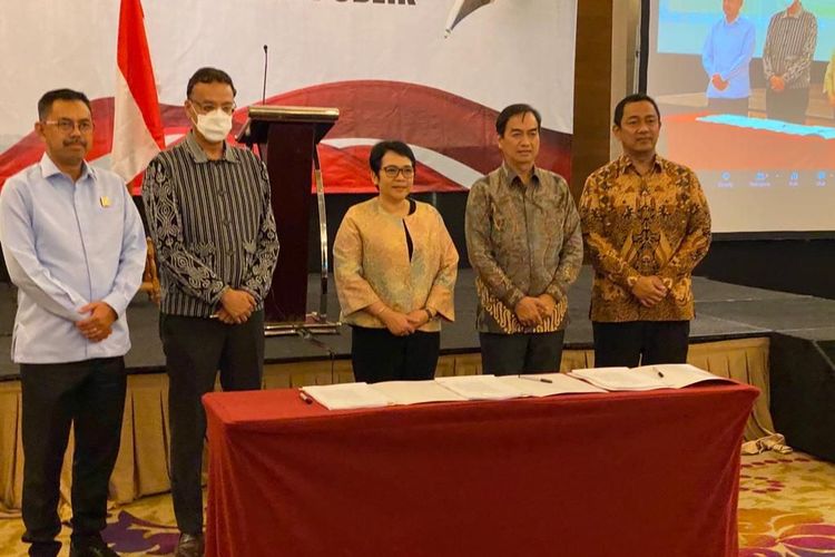 Kepala Lembaga Kebijakan Pengadaan Barang/Jasa Pemerintah (LKPP) RI Hendrar Prihadi dalam kegiatan Pemarafan Rancangan Undang-Undang (RUU) Pengadaan Barang dan Jasa Publik (PBJ) di JS Luwansa Hotel Jakarta, Selasa (20/6/2023).
