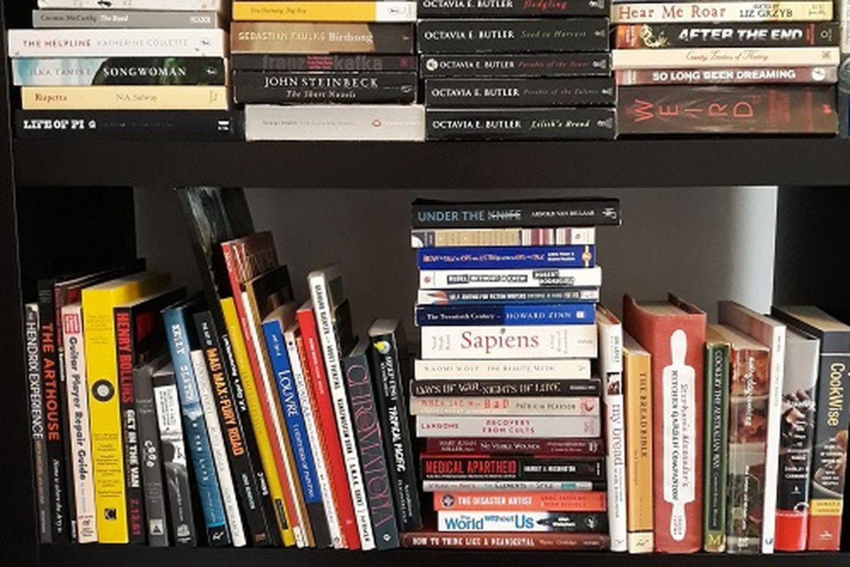Koleksi buku.