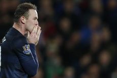 Moyes: Rooney Tendang Mutch karena Kehilangan Bola