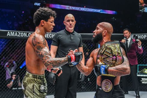 ONE Fight Night 10: Tersaji Trilogi Demetrious Johnson Vs Adriano Moraes