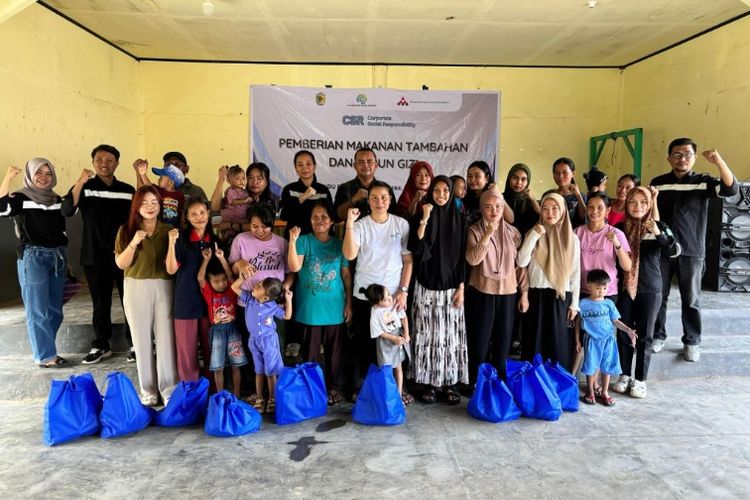 Kegiatan Pemberian Makanan Tambahan di Desa Bunta 