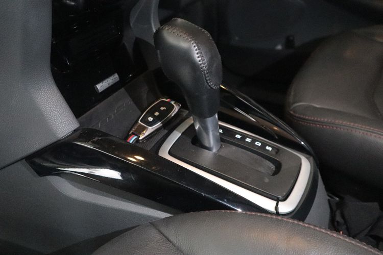 Rumus dan Waktu Ideal Ganti Oli Mesin dan Transmisi Mobil Matik