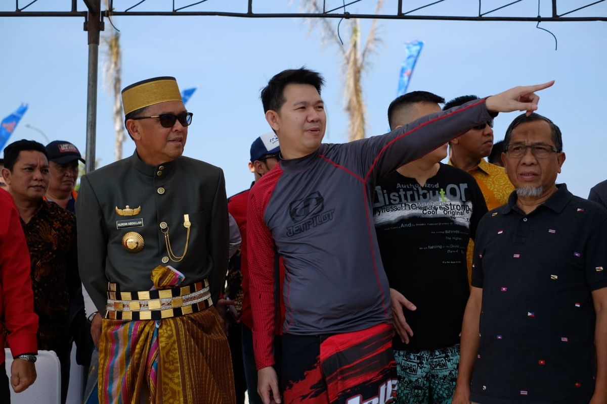 Gubernur Sulawesi Selatan (Sulsel) Nurdin Abdullah saat menghadiri hari ulang tahun (HUT) Provinsi Sulsel ke-350 tahun.