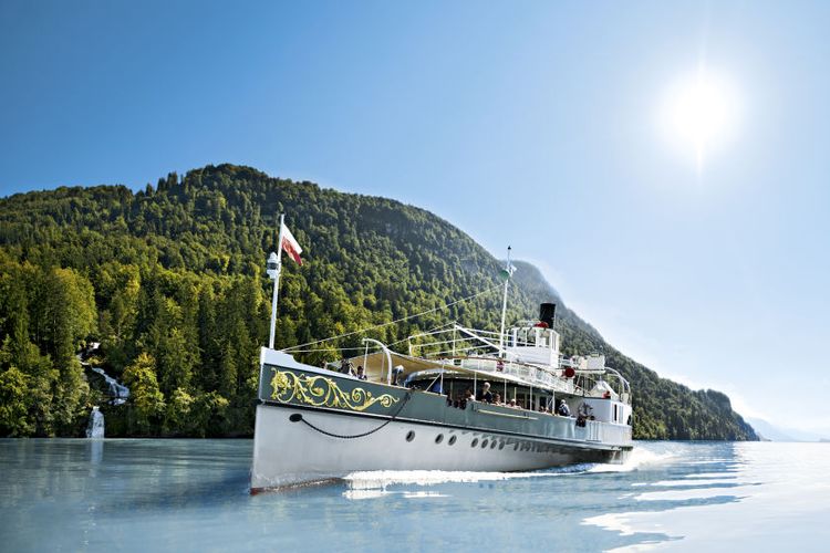 Tempat wisata di Swiss - Danau Brienz.