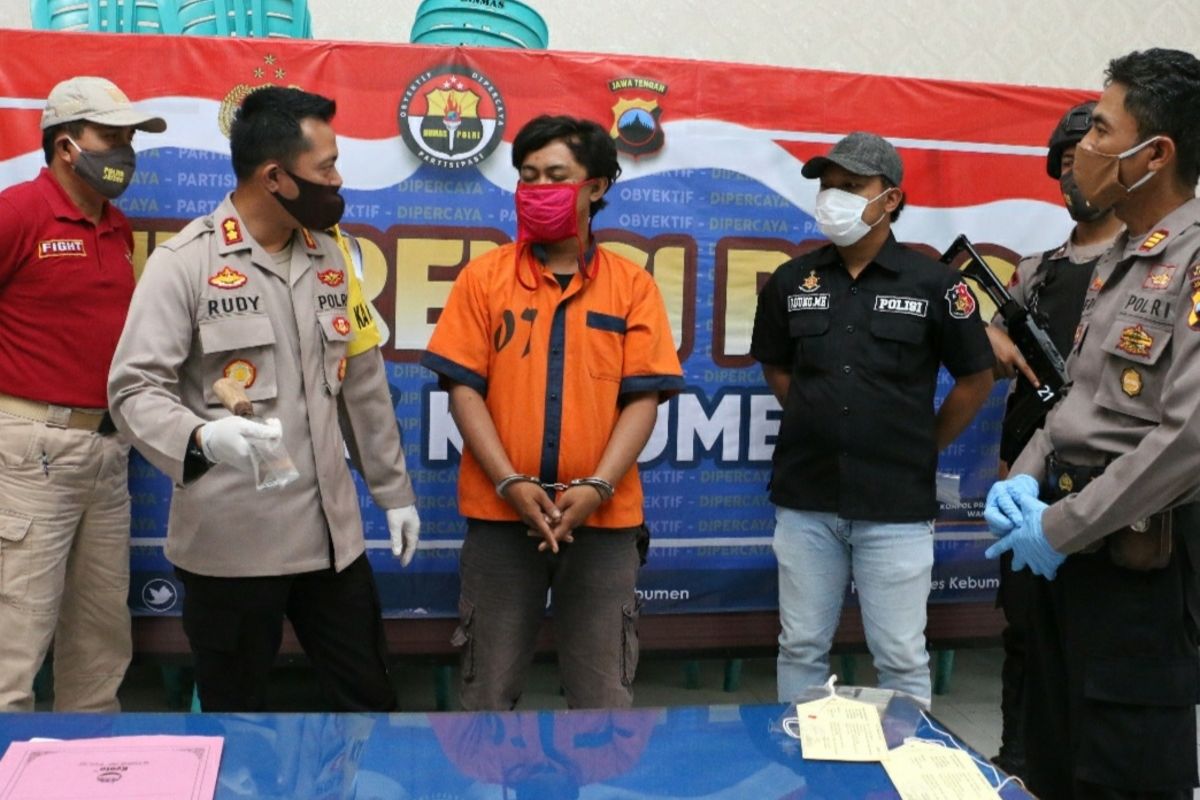 Ungkap kasus pembacokan di Mapolres Kebumen, Jawa Tengah, Jumat (24/7/2020).