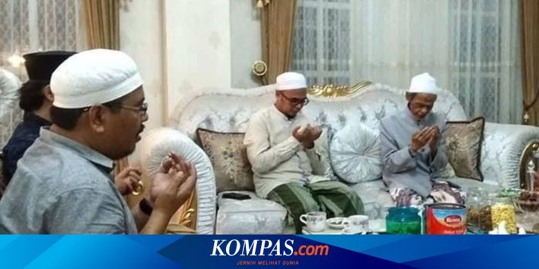 Pengasuh Ponpes Sidogiri KH Nawawi Wafat, Sosok Ulama Rendah Hati yang Diterima Semua Golongan - Vimarsana News