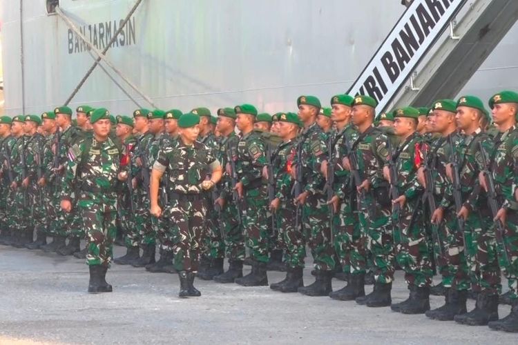Danrem 031/Wira Bima Pekanbaru, Brigjen TNI Dany Rakca Andalasawan saat menyambut kepulangan 450 prajurit Batalyon Infanteri 132/Bima Sakti di Dumai, usai menjalankan tugas di perbatasan RI-PNG, Kamis (14/9/2023).