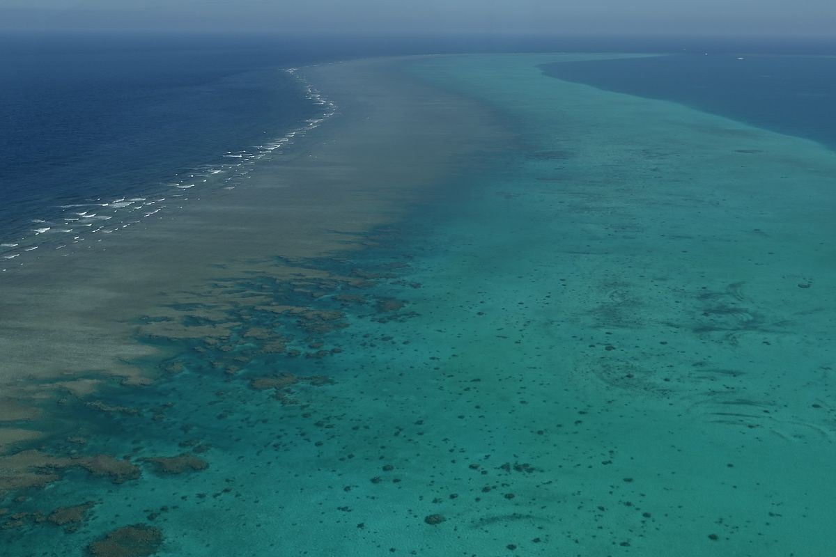 Beting Scarborough, wilayah yang diperebutkan China dan Filipina di Laut China Selatan, saat difoto pada 15 Februari 2024.