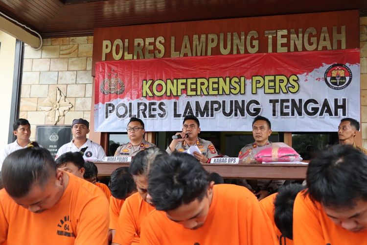 Polres Lampung Tengah menggelar konferensi pers penangkapan selama Januari 2023, Rabu (1/2/2023).