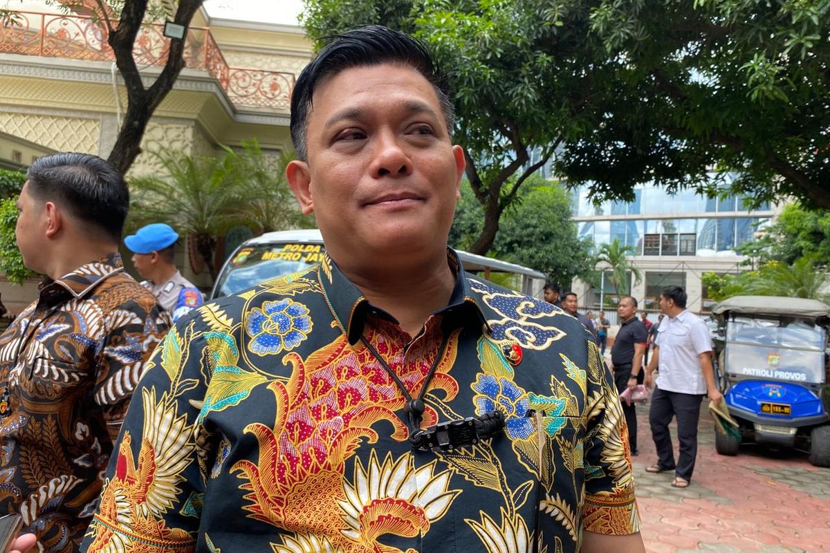 Direktur Reserse Kriminal Khusus Polda Metro Jaya Kombes Ade Safri Simanjuntak menyatakan siap menghadapi gugatan praperadilan Siskaeee. Foto didokumentasikan di Mapolda Metro Jaya, Jumat (2/2/2024). 