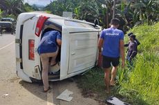 Hindari Pengendara Motor, Ambulans di Sebatik Tabrak Pagar Jembatan dan Terguling