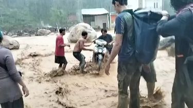 Tapteng Kembali Diterjang Banjir, Infrastruktur Rusak, Warga Trauma