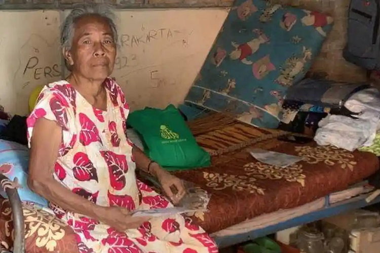 Hidup di Rumah 3x7 Meter, Mbah Painah Kini Dapat Rumah dari Prabowo