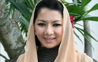 Bupati Kukar Rita Widyasari Belanja 40 Tas Mewah untuk Samarkan ...