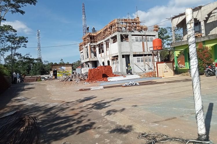 Rumah susun (rusun) pondok pesantren (ponpes) Hidayatul Ulum, Tasikmalaya, Jawa Barat.