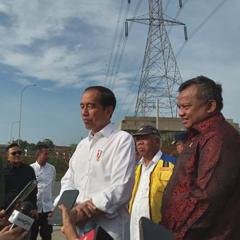 Presiden Jokowi resmikan Tol Pamulang-Cinere-Raya Bogor pada Senin (8/1/2024).