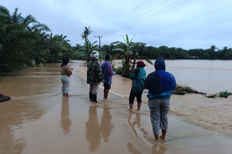 Walhi: Banjir Bengkulu, Krisis Ekologis yang Meledak Lintas Wilayah