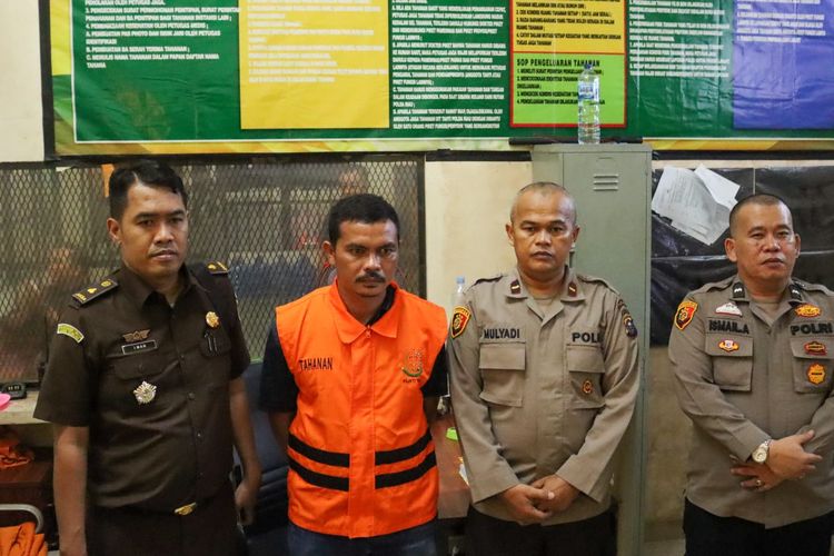 Jaksa Dan Suaminya Anggota Polisi Di Bengkalis Jadi Tersangka Penerima ...