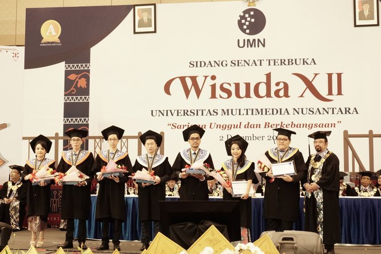 Universitas Multimedia Nusantara menggelar Wisuda XII pada Sabtu (3/12/2017) yang kali ini meluluskan 669 orang sarjana.