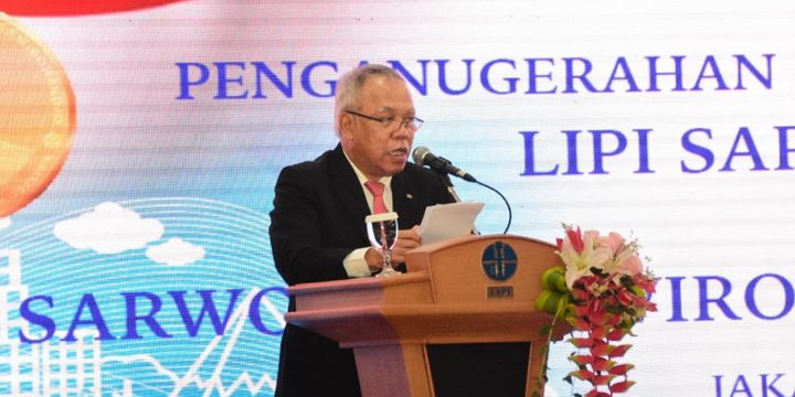 Menteri PUPR Basuki Hadimuljono menyampaikan materi saat Sarwono Prawirohardjo Memorial Lecture (SML) XVIII di Auditorium LIPI, Jakarta, Kamis (23/8/2018).