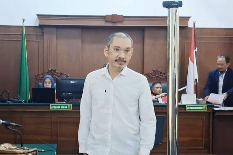 Pukul Karyawan Bank di Ruang Sidang Perdata, Pria Surabaya Jadi Terdakwa Penganiayaan