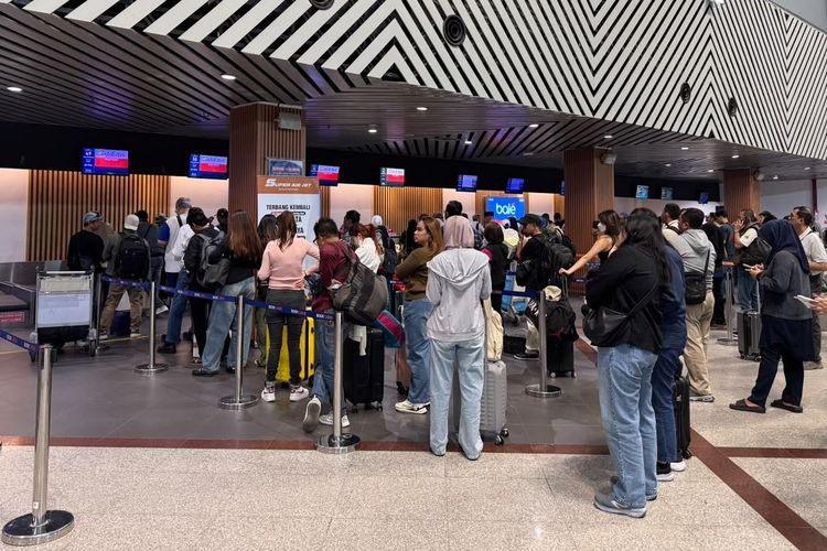 68 Penerbangan dari Surabaya ke Jakarta dan Bandung Kembali Normal